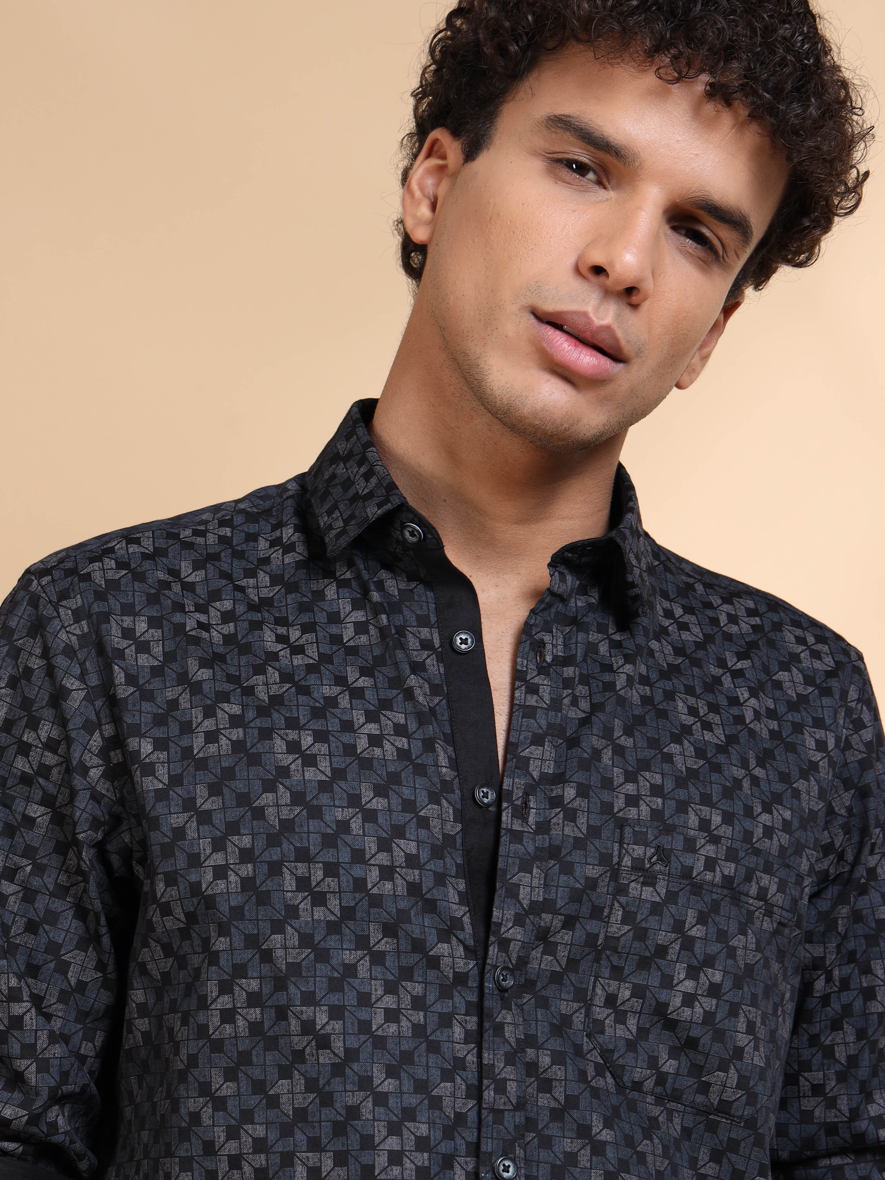 MEN'S BLACK PRINT SLIM FIT SHIRT