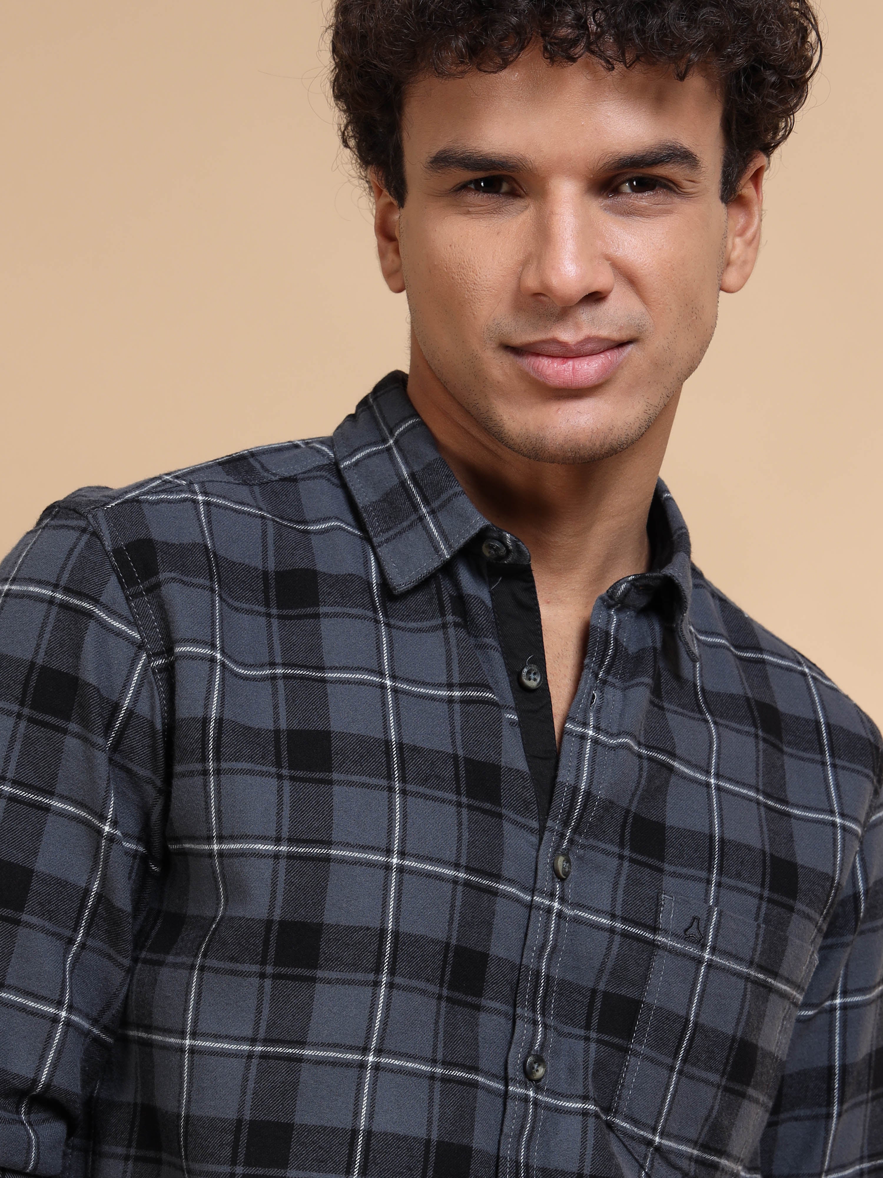 MEN'S DK.GREY BRUSHING CHECKS SLIM FIT SHIRT