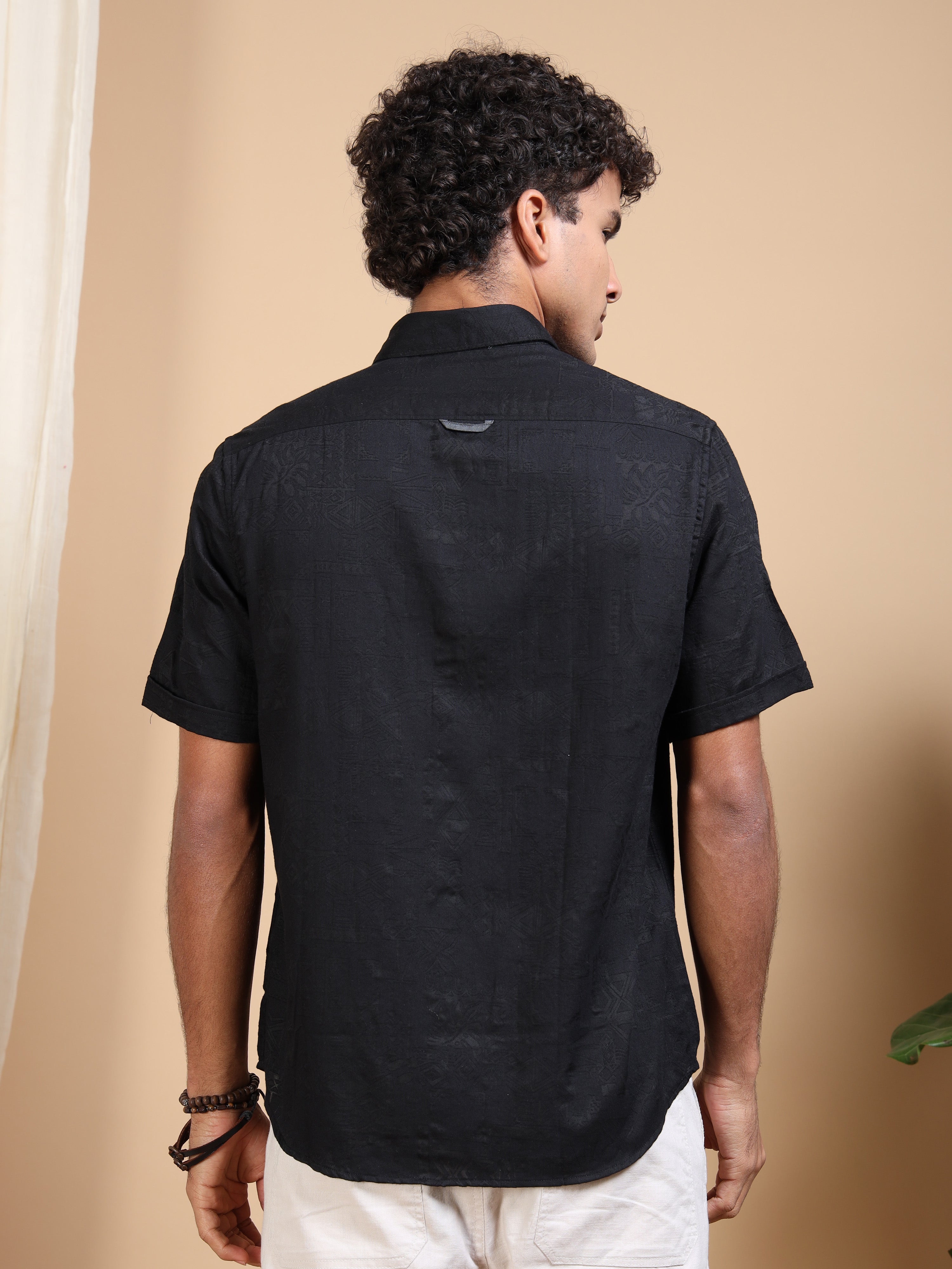 MEN'S BLACK SELF DESIGN SLIM FIT SHIRT