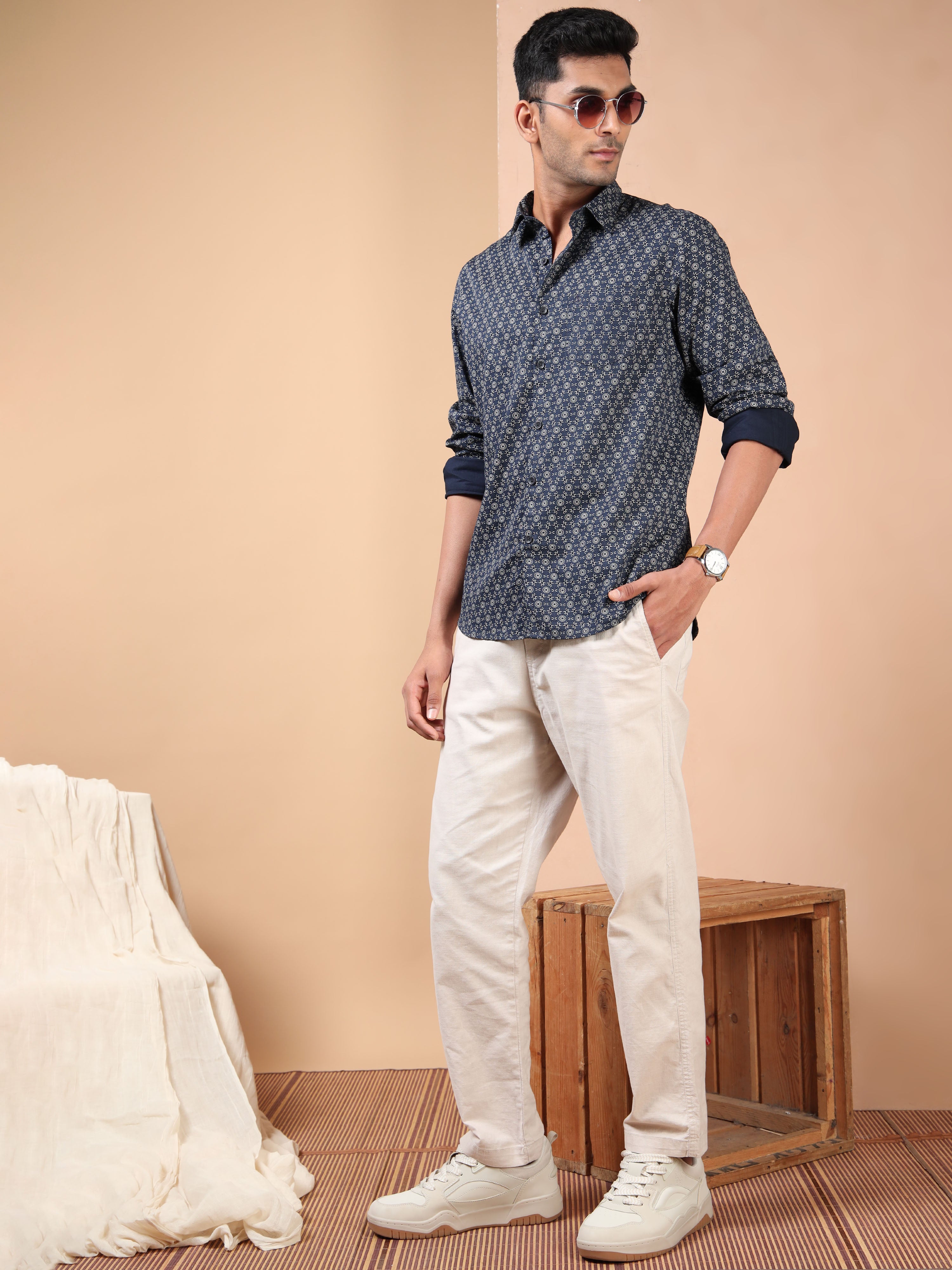 MEN'S NAVY PRINT SLIM FIT SHIRT