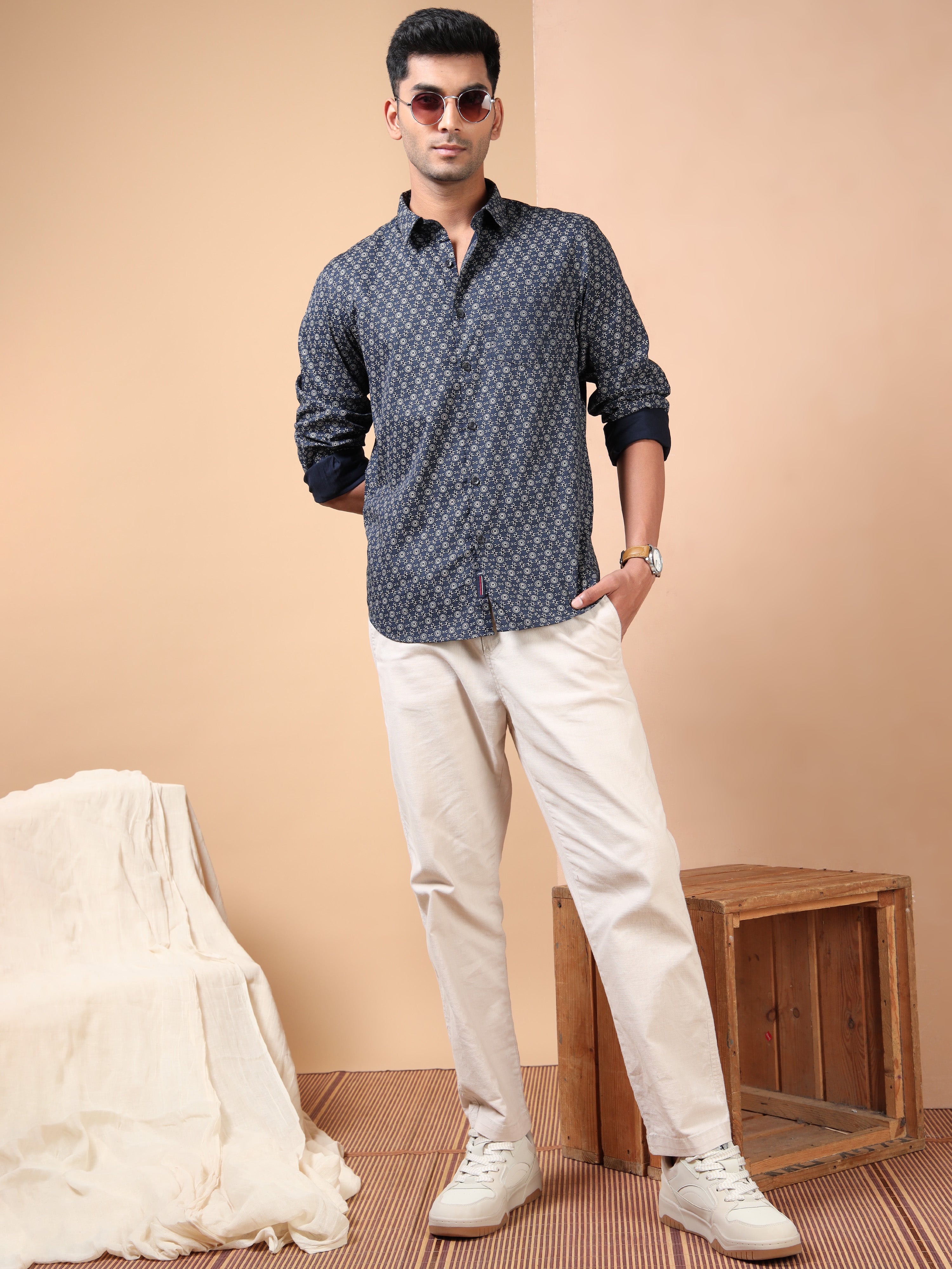MEN'S NAVY PRINT SLIM FIT SHIRT