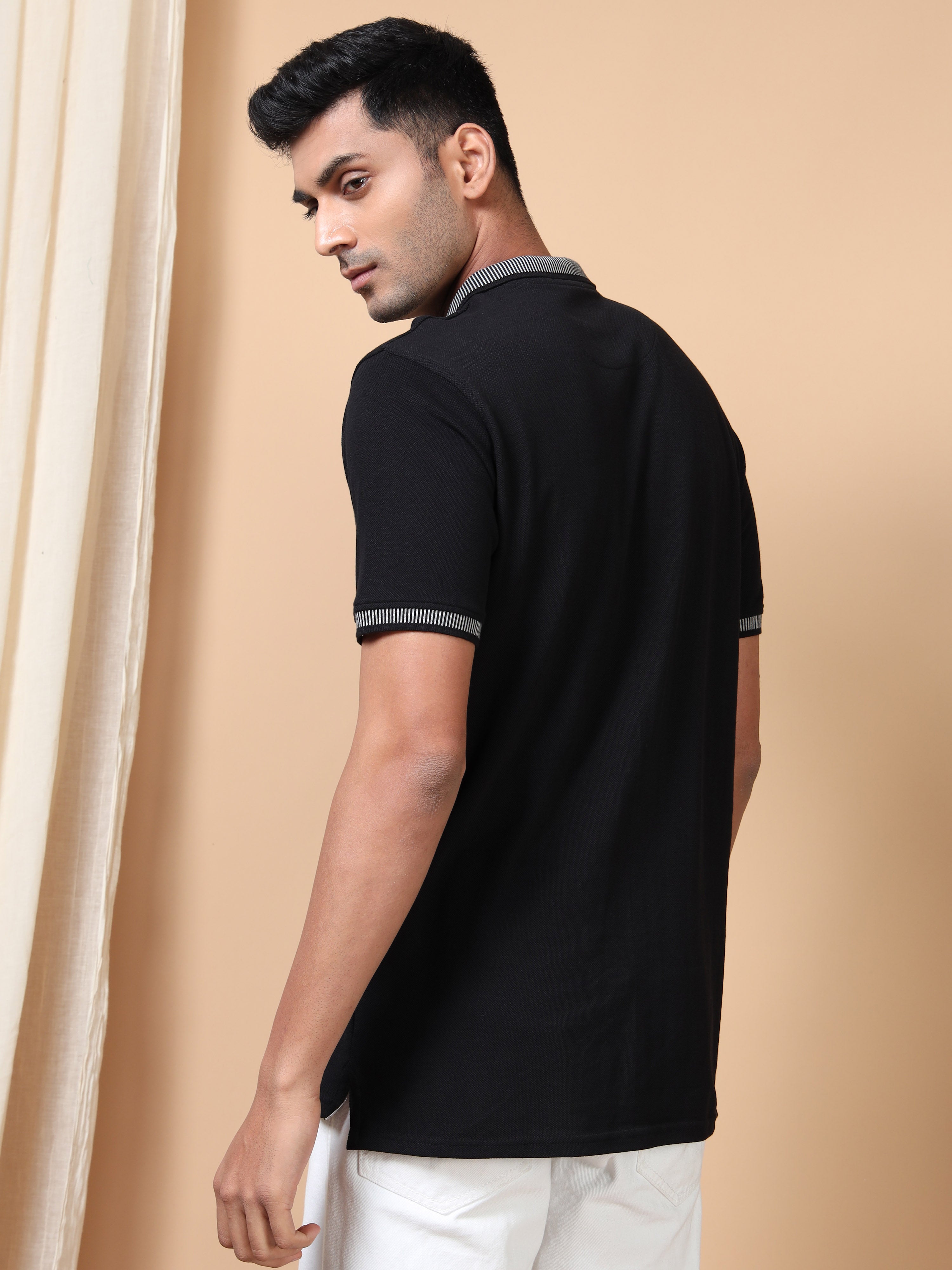 MEN'S BLACK SLIM FIT  POLO TSHIRT