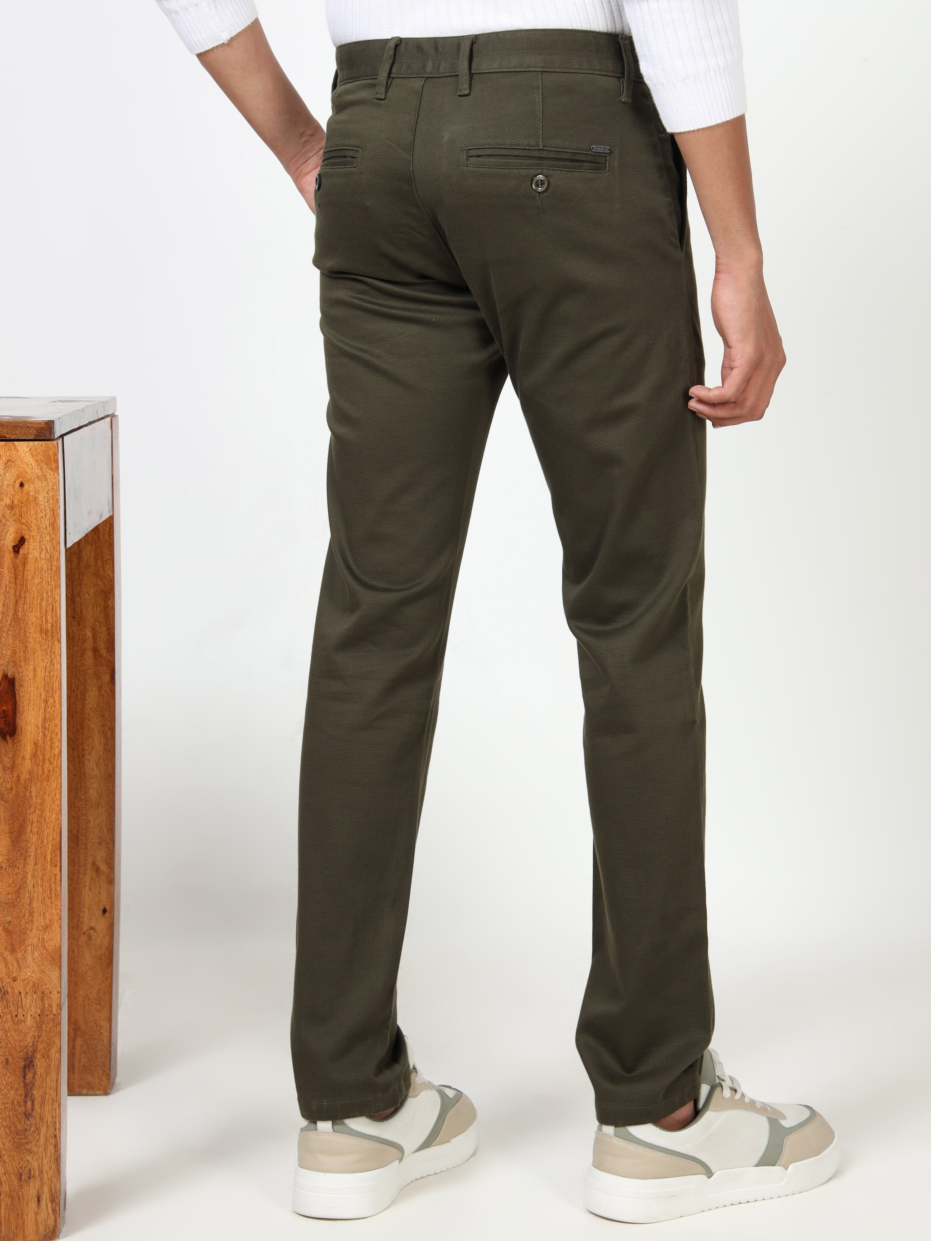 MEN'S OLIVE SOLID SLIM FIT TROUSER