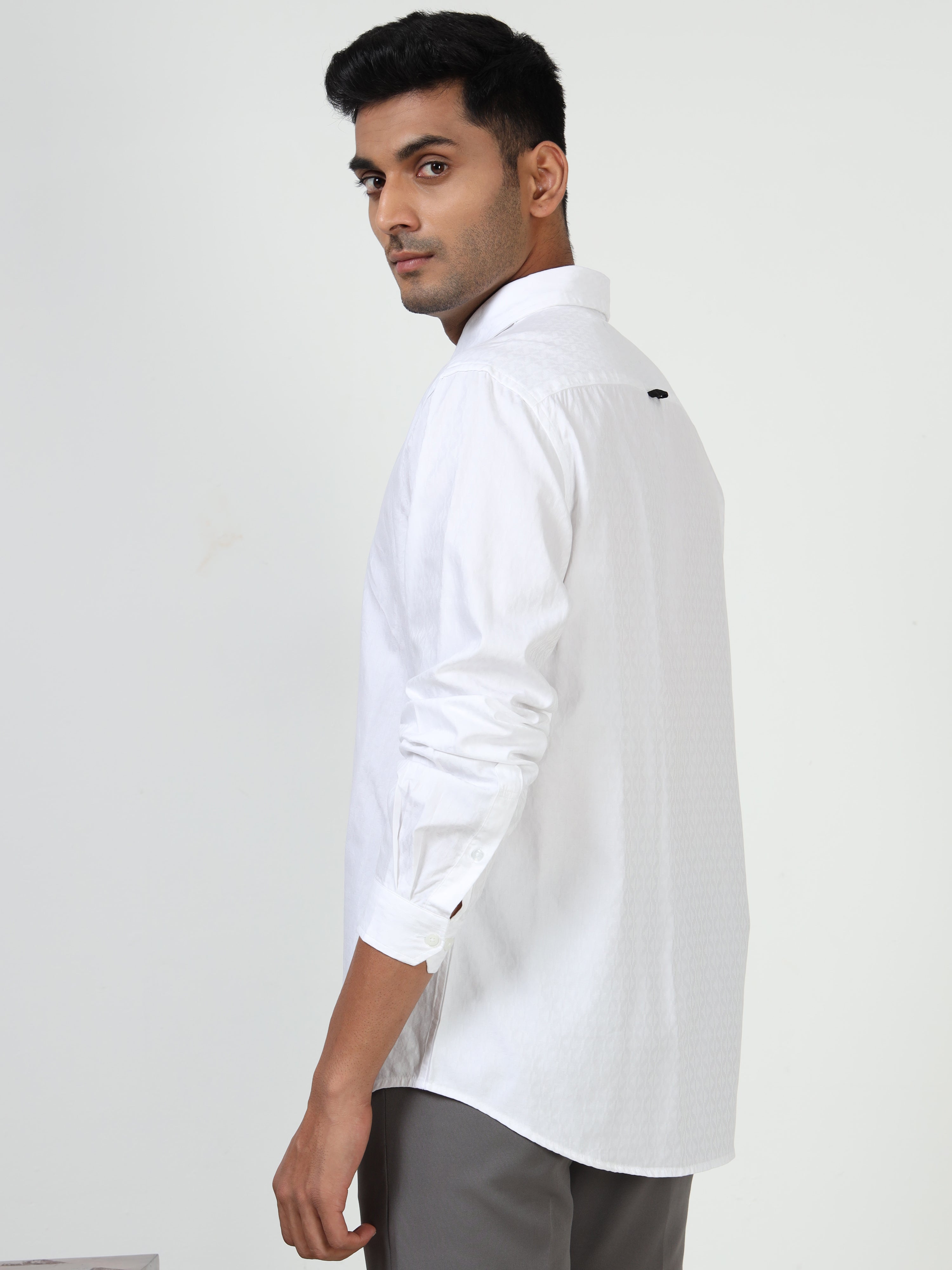 MEN'S WHITE SOLID SLIM FIT SHIRT