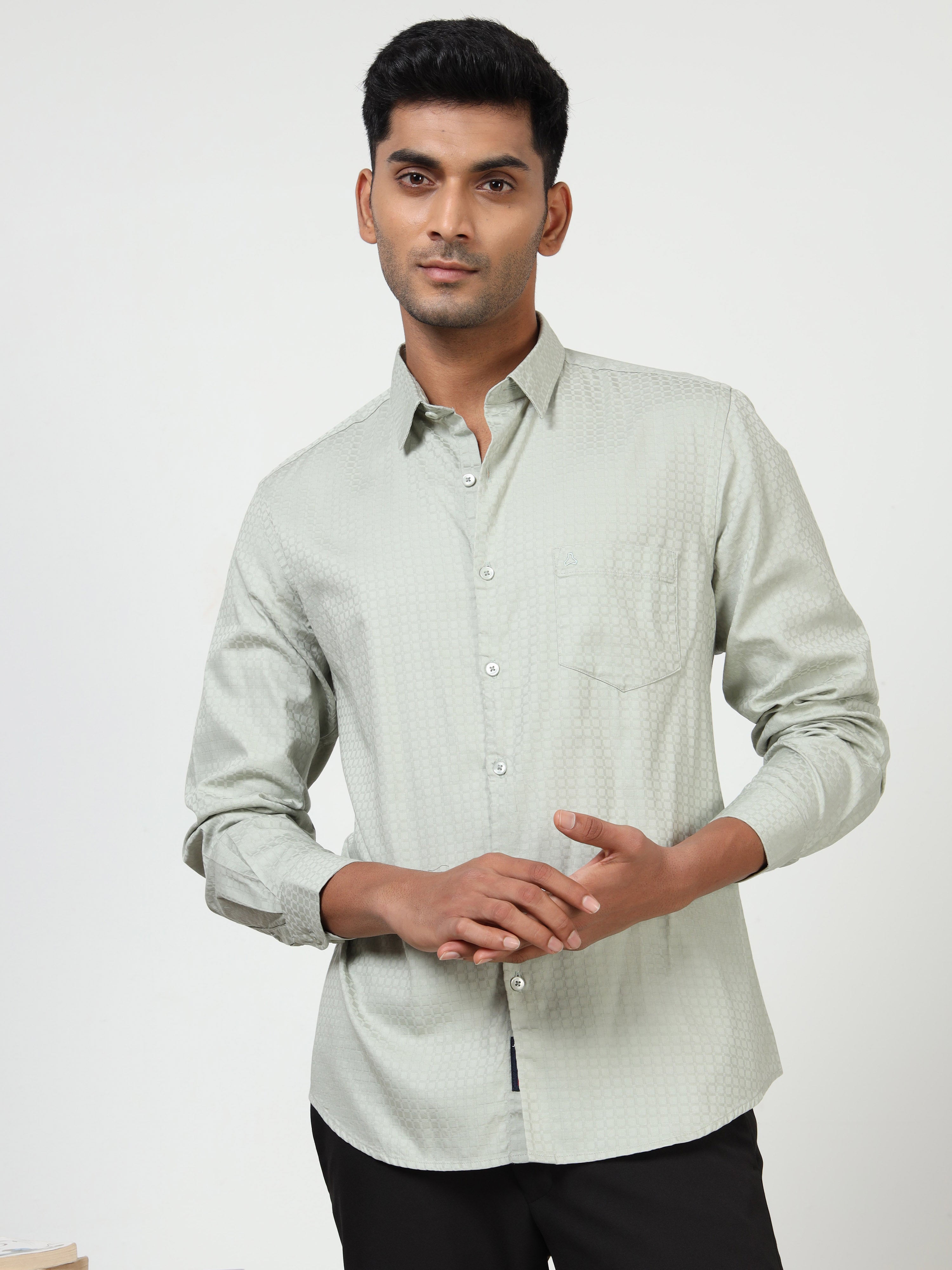MEN'S SAGE SOLID SLIM FIT SHIRT