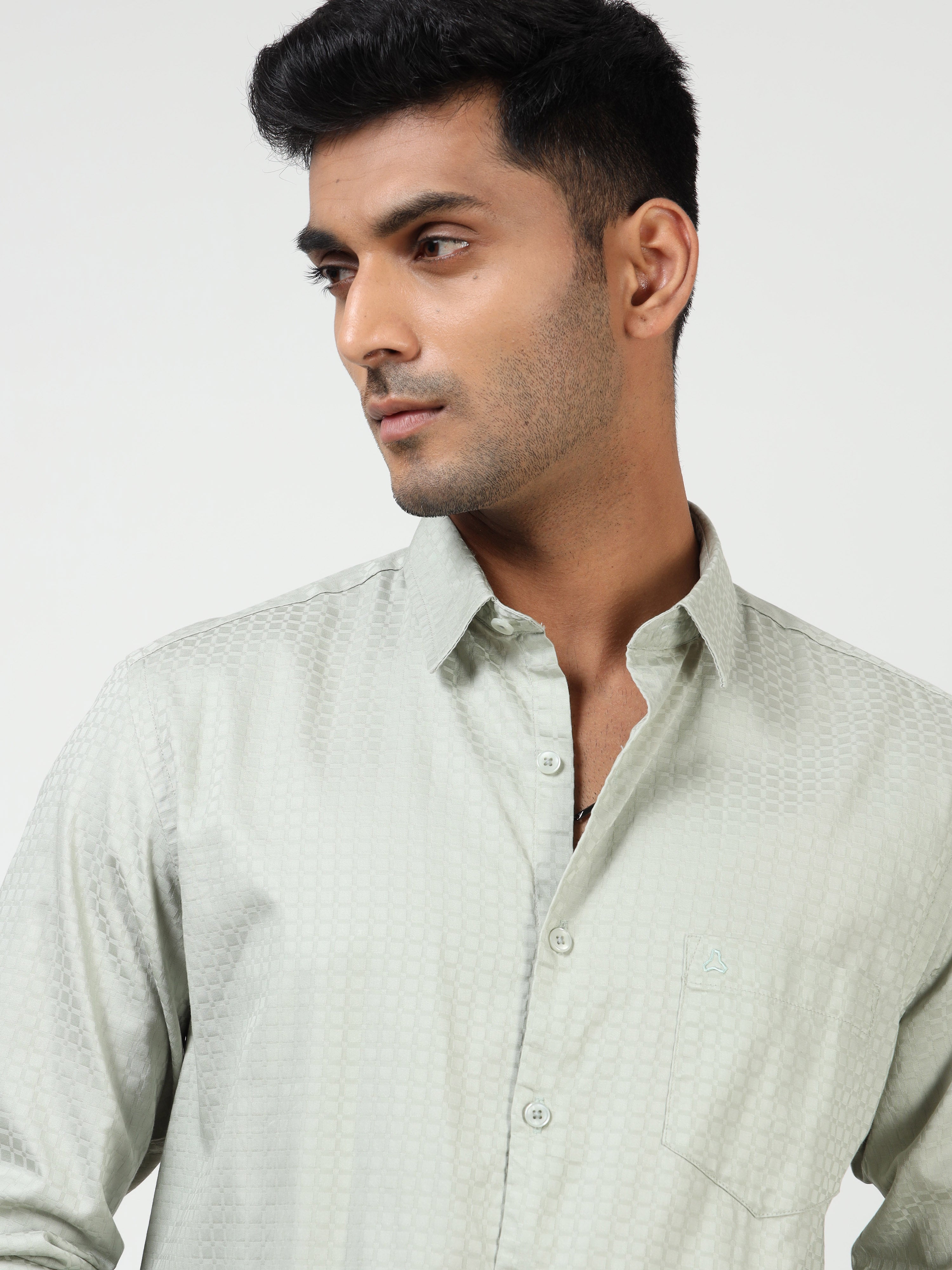 MEN'S SAGE SOLID SLIM FIT SHIRT