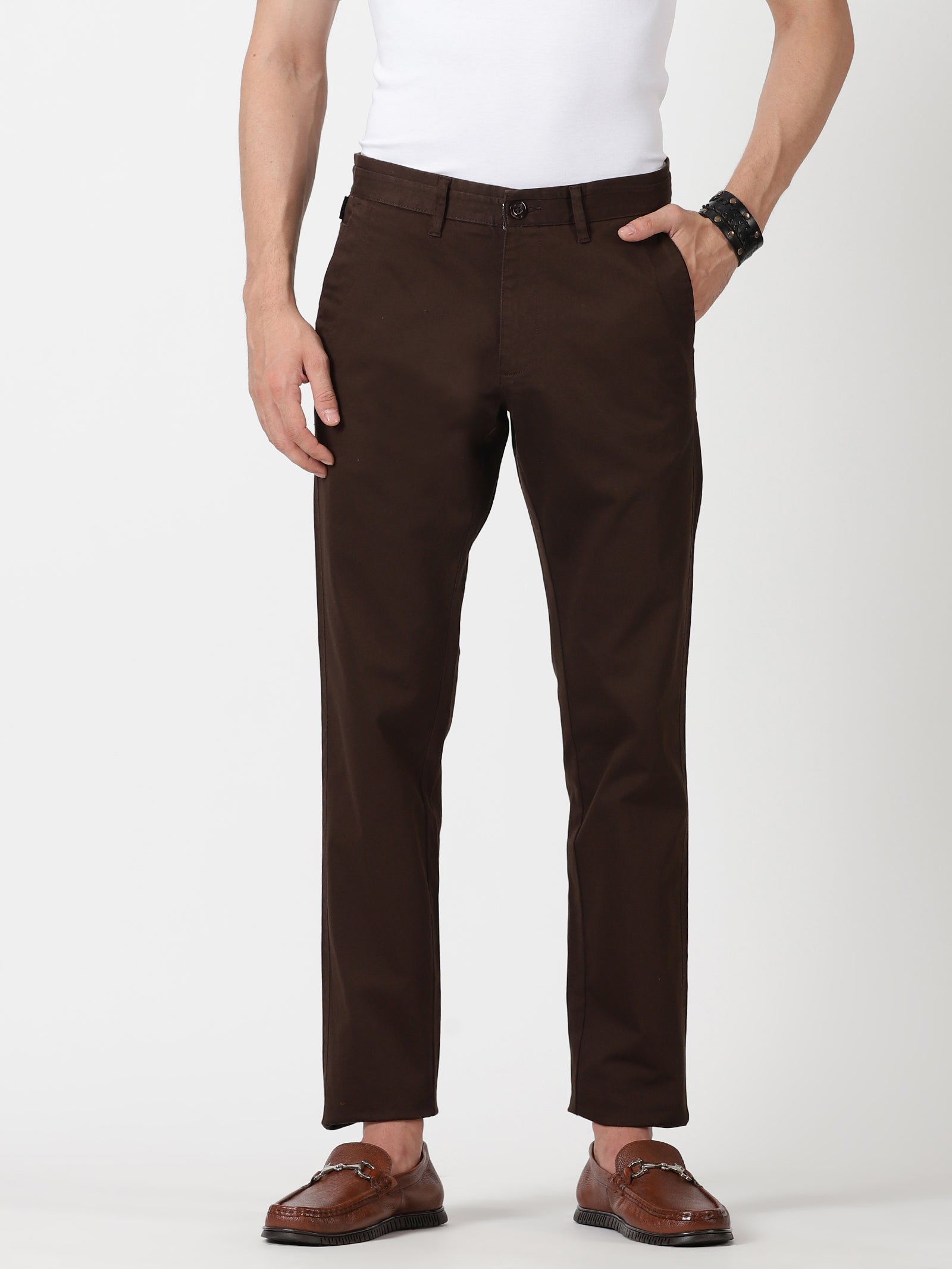 MEN'S COFFEE BROWN SOLID JASON FIT TROUSER