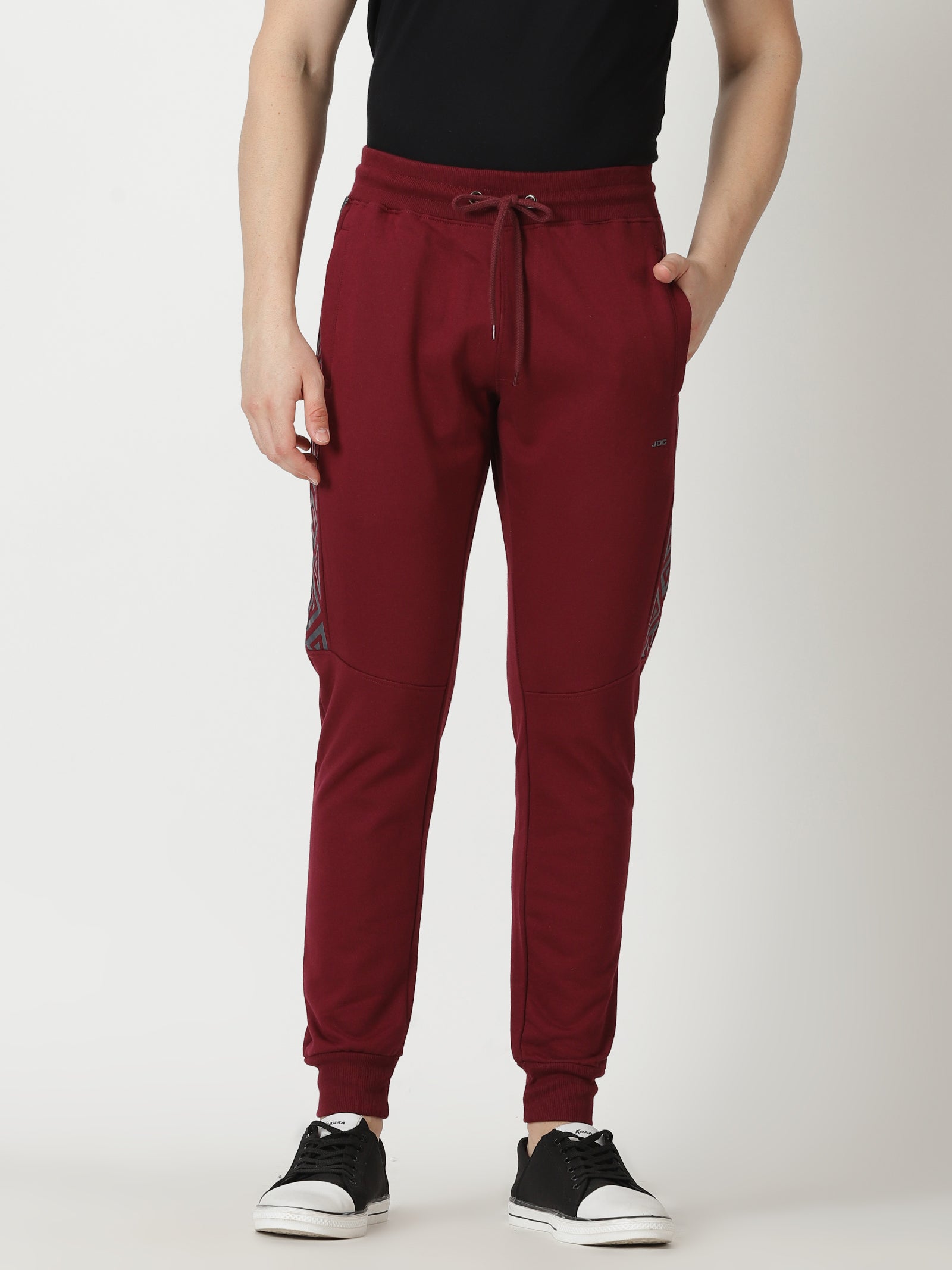 MEN'S MAROON SOLID REGULAR FIT JOGGER