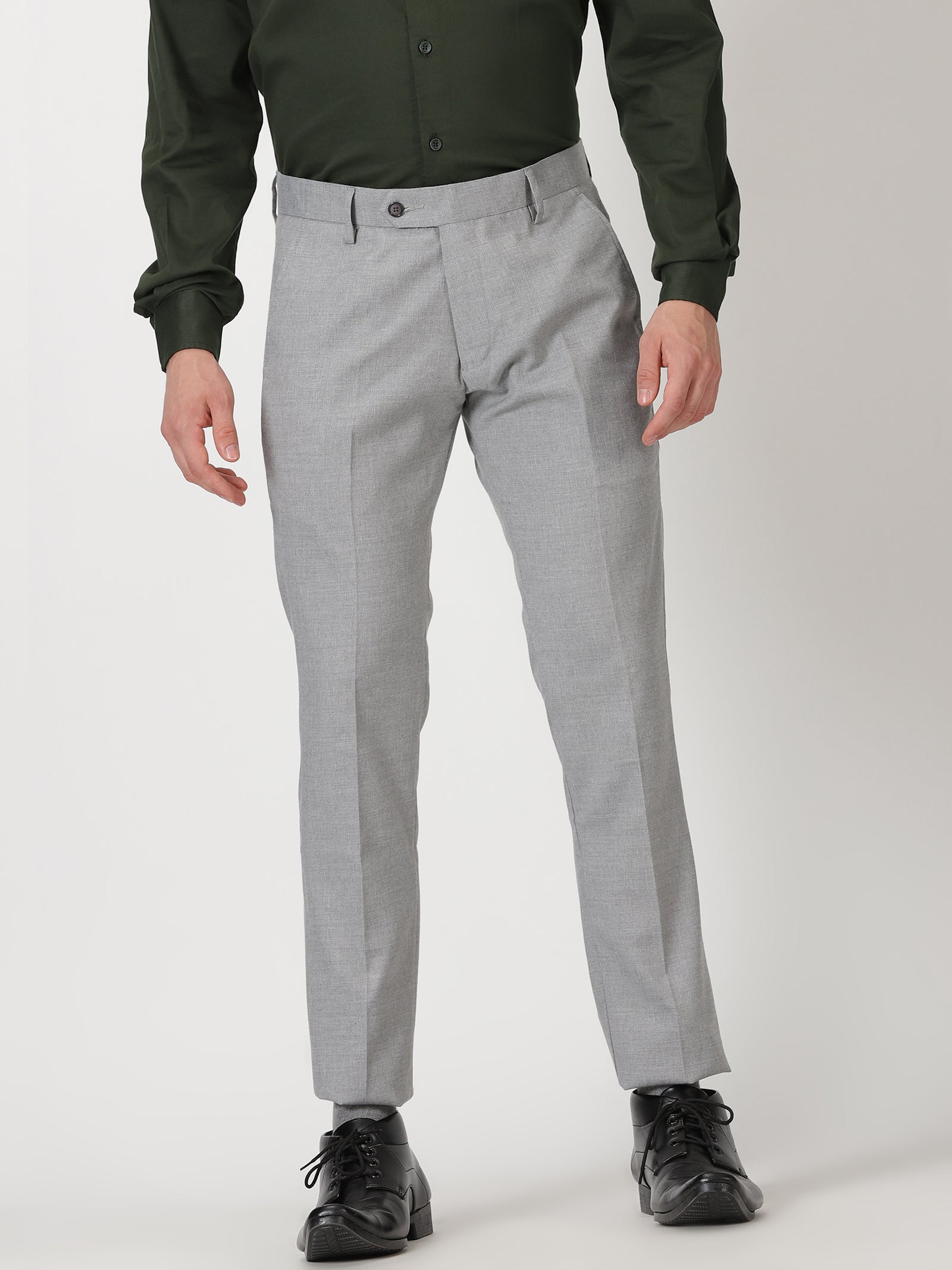 Dennisons Men Black Tapered Fit Solid Trousers