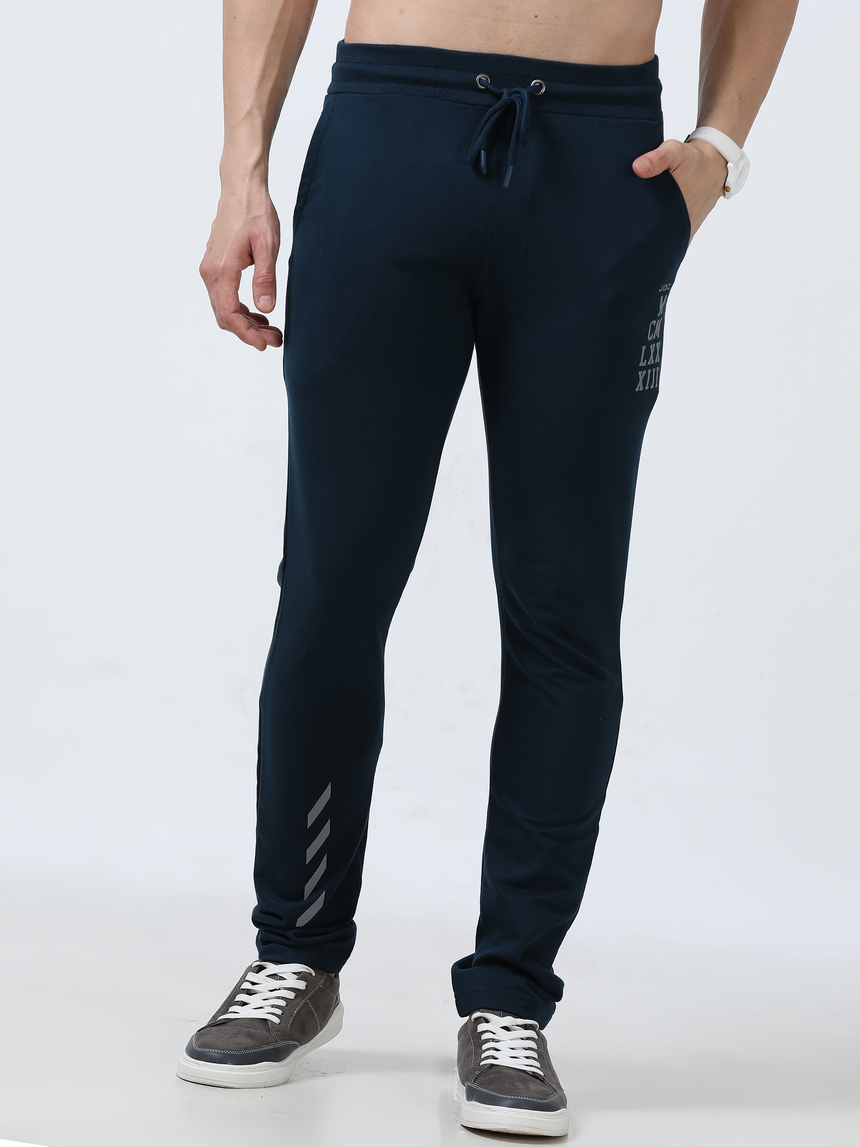 MEN'S BLUE SOLID REGULAR FIT KNITTED TRACK