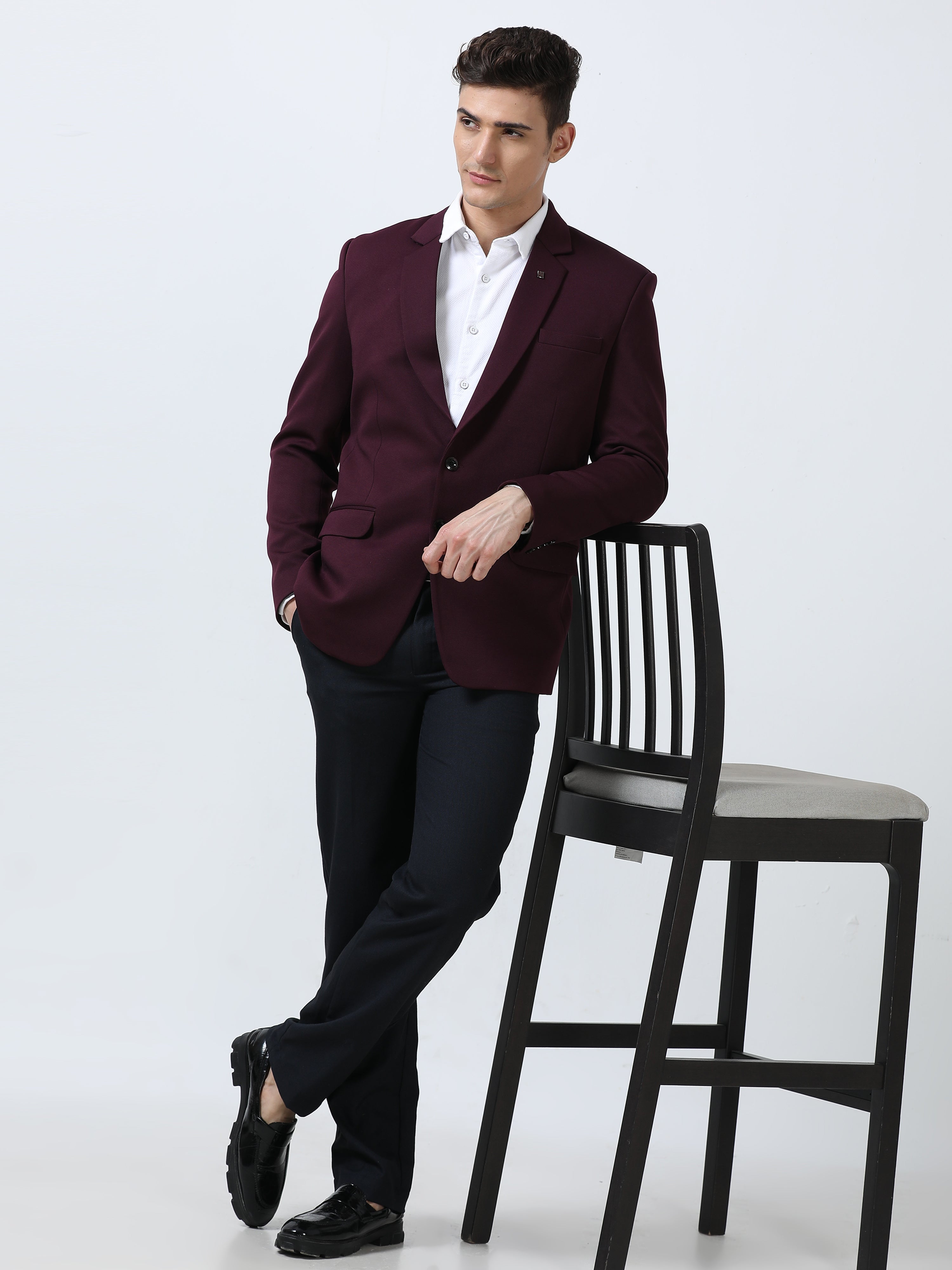 MEN'S BURGUNDY SOLID SLIM FIT BLAZER