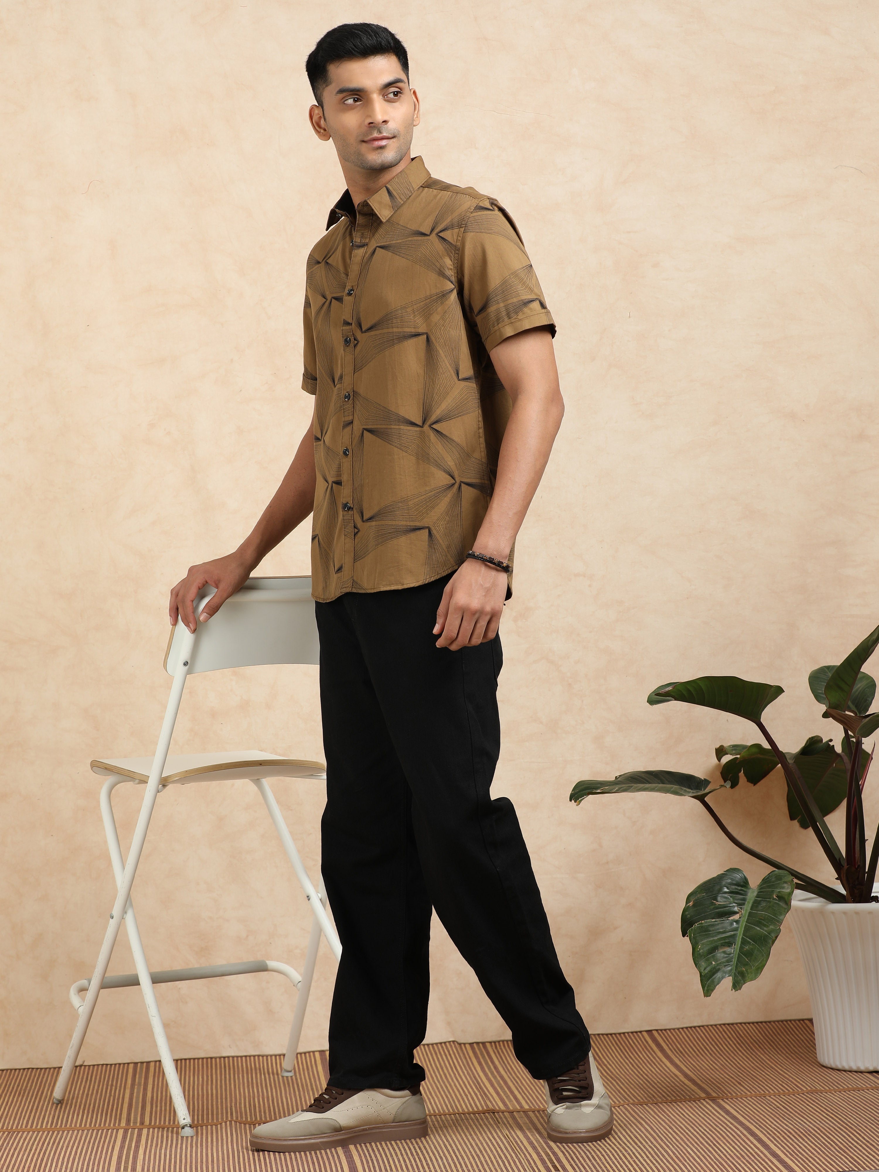 MEN'S GOLD PRINT SLIM FIT SHIRT