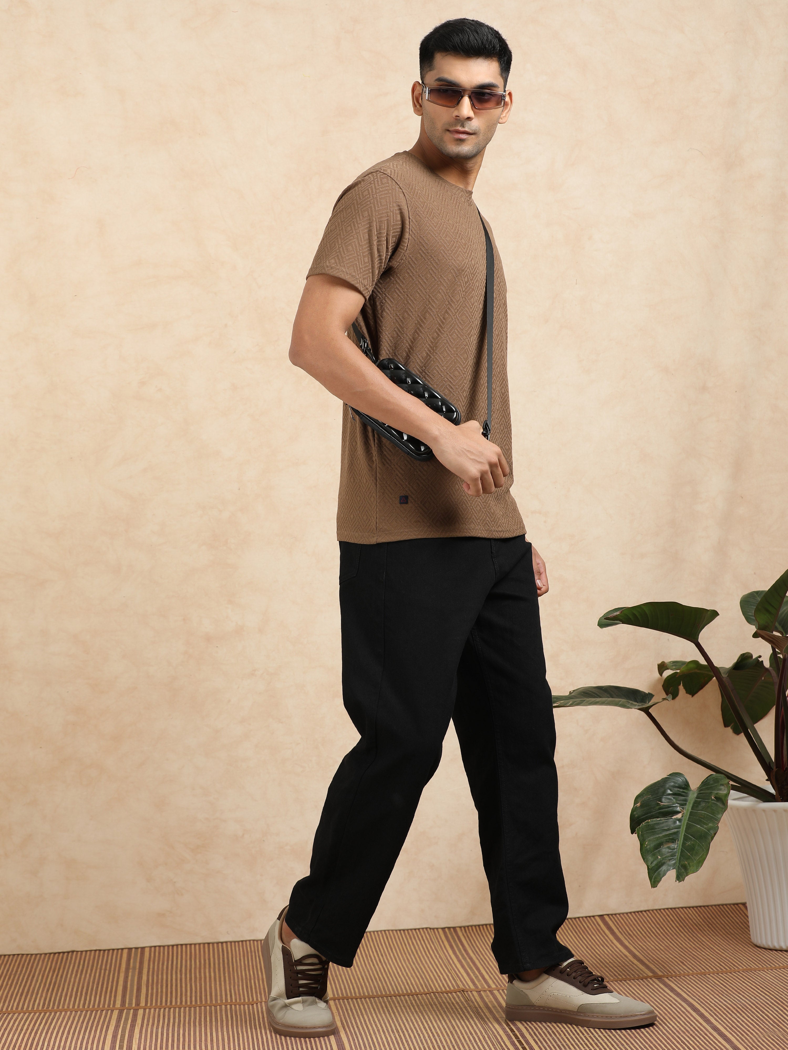 MEN'S BROWN SLIM FIT T SHIRT