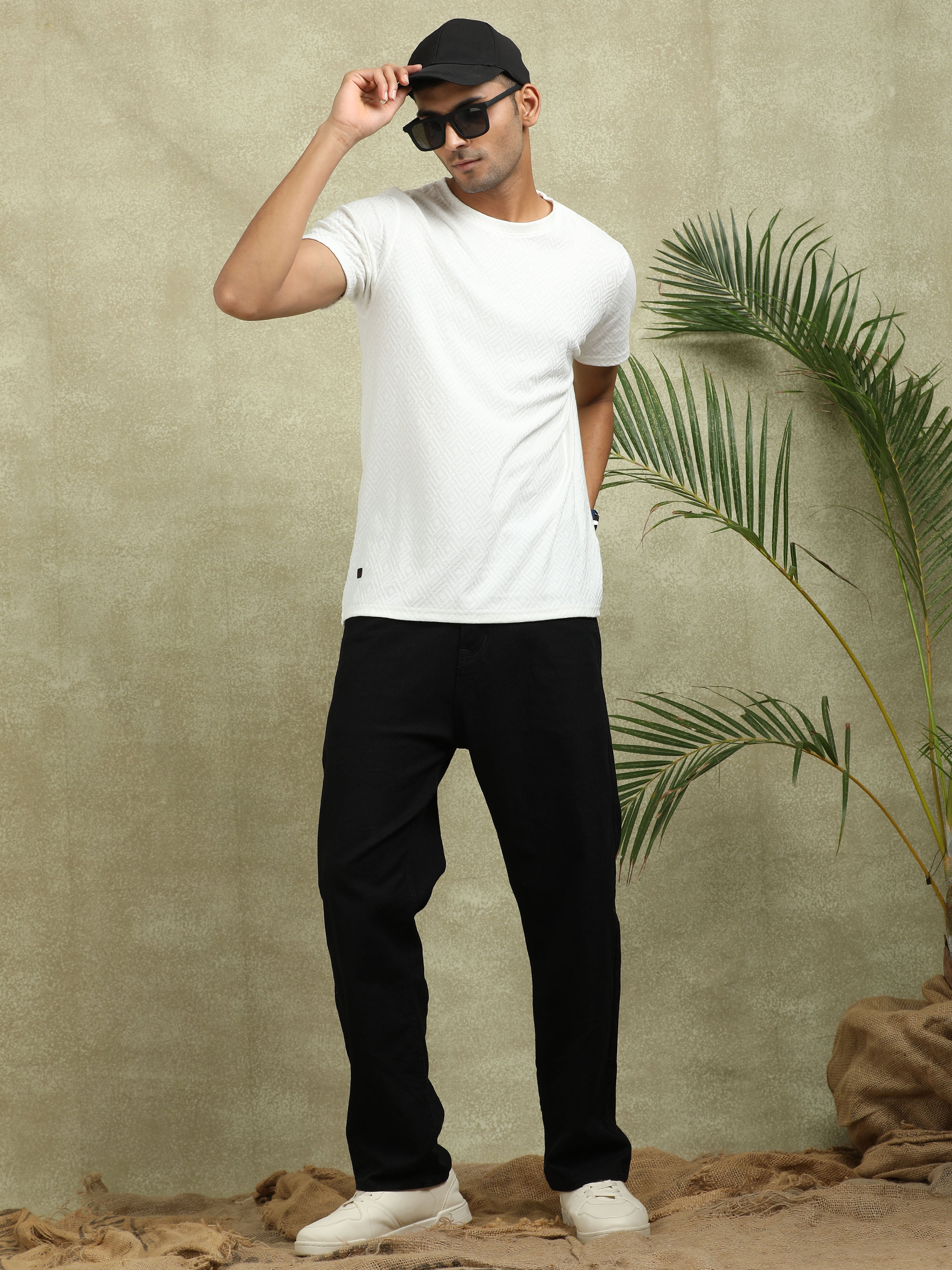 MEN'S WHITE SLIM FIT T SHIRT