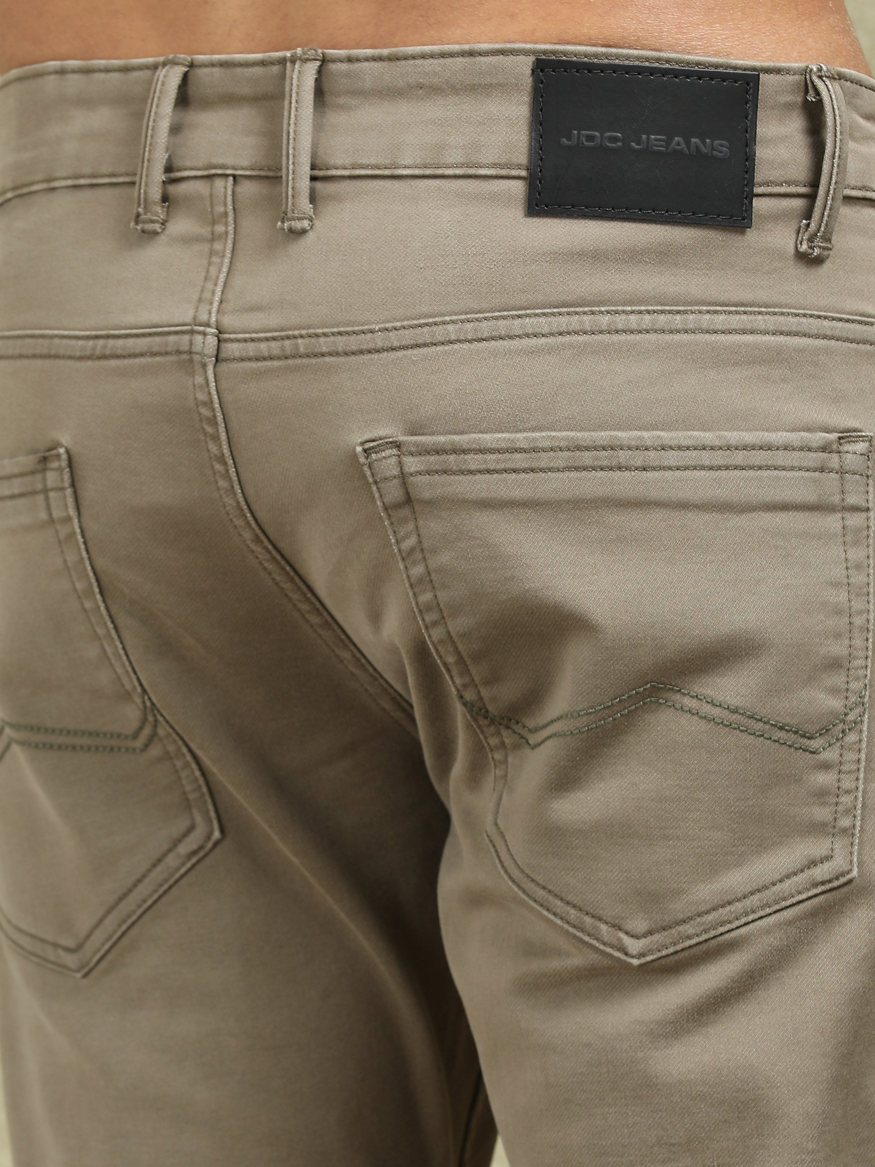 MEN'S BROWNISH KHAKI SOLID SLIM FIT JEANS