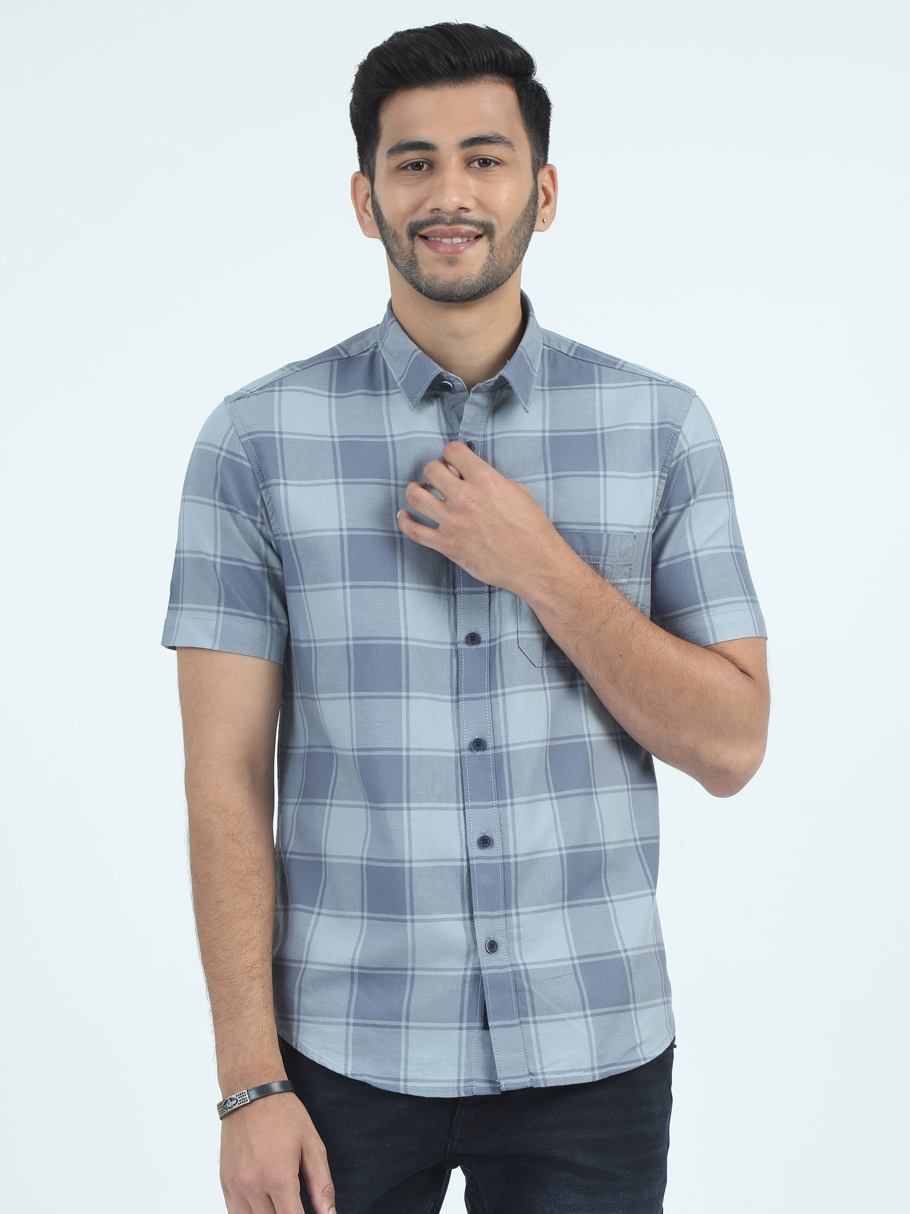 MEN'S BURGUNDY CHECKS SLIM FIT SHIRT