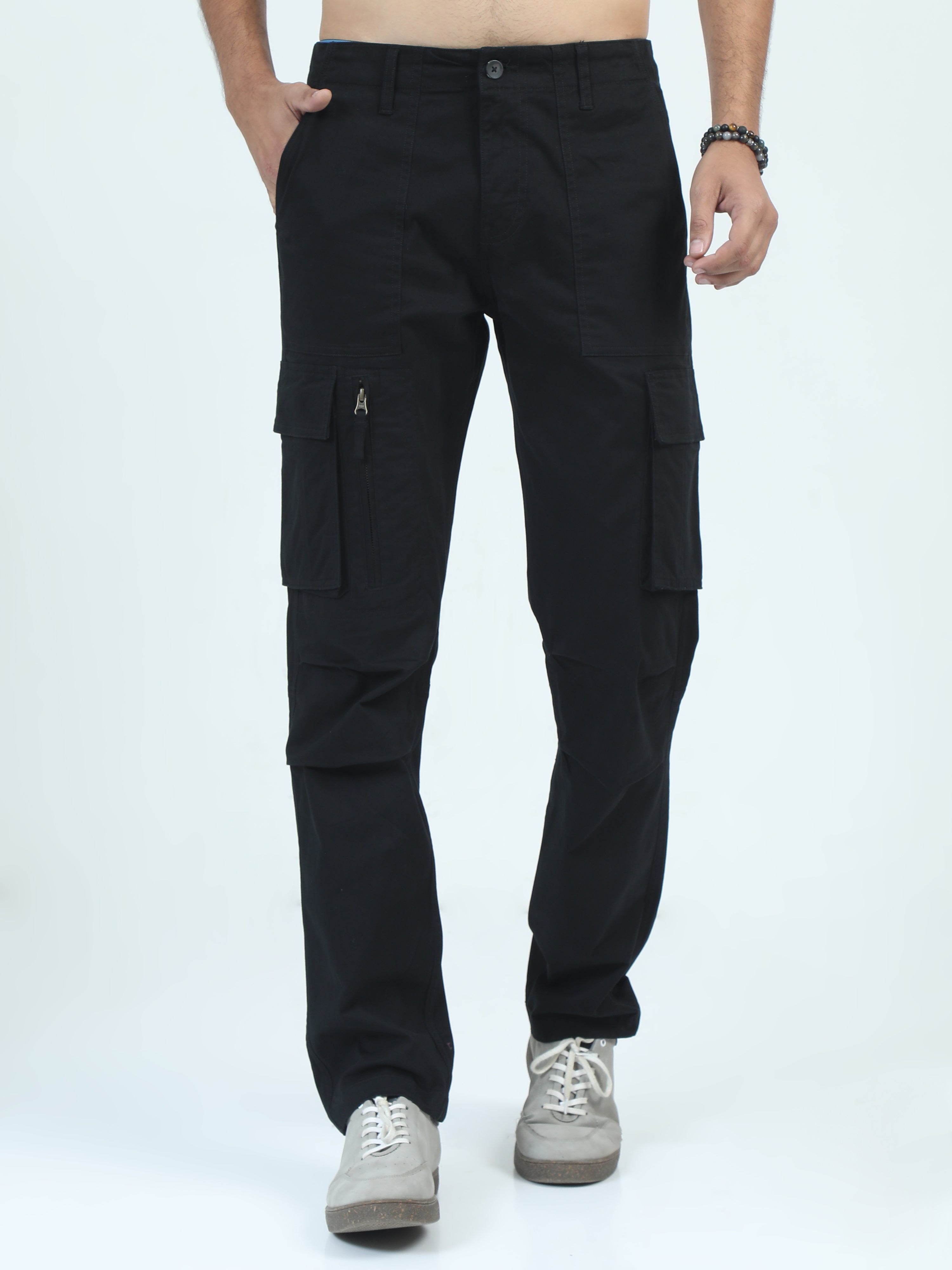 MEN'S BLACK SOLID REGULAR FIT CARGO