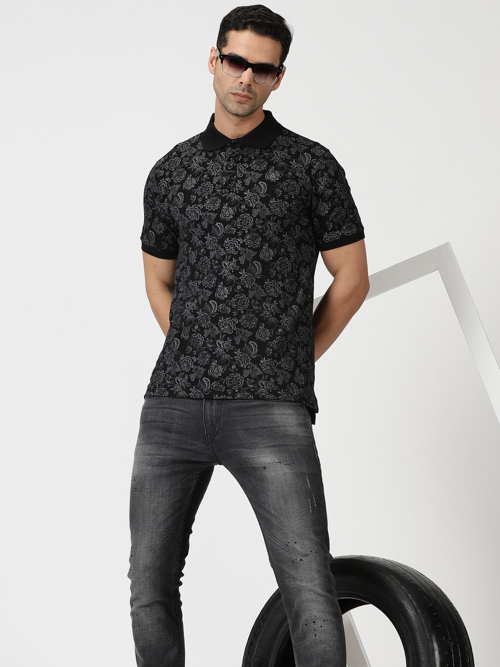 MEN'S LT BLACK PRINT SLIM FIT T SHIRT