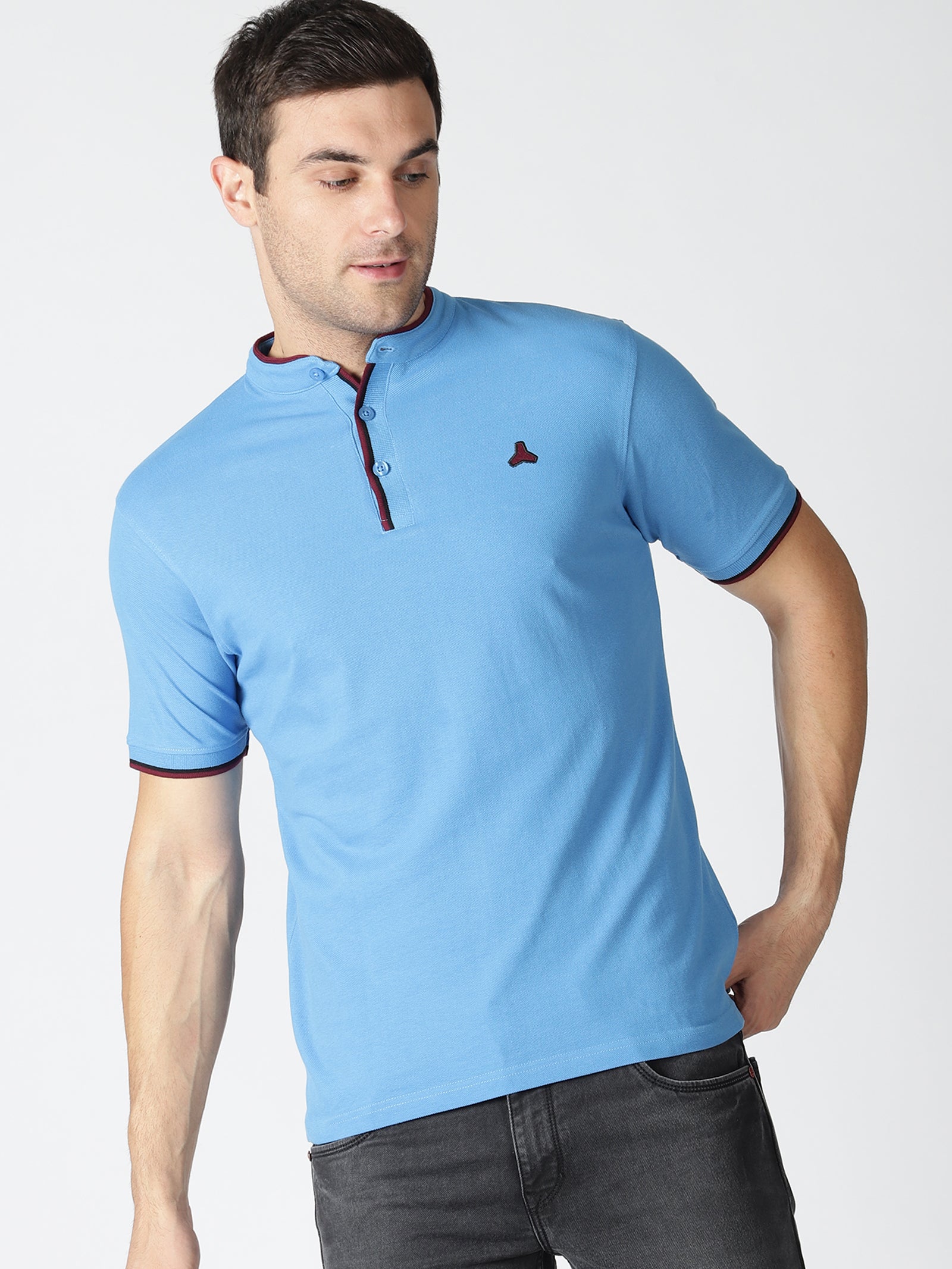 MEN'S BLUE SOLID SLIM FIT T-SHIRT