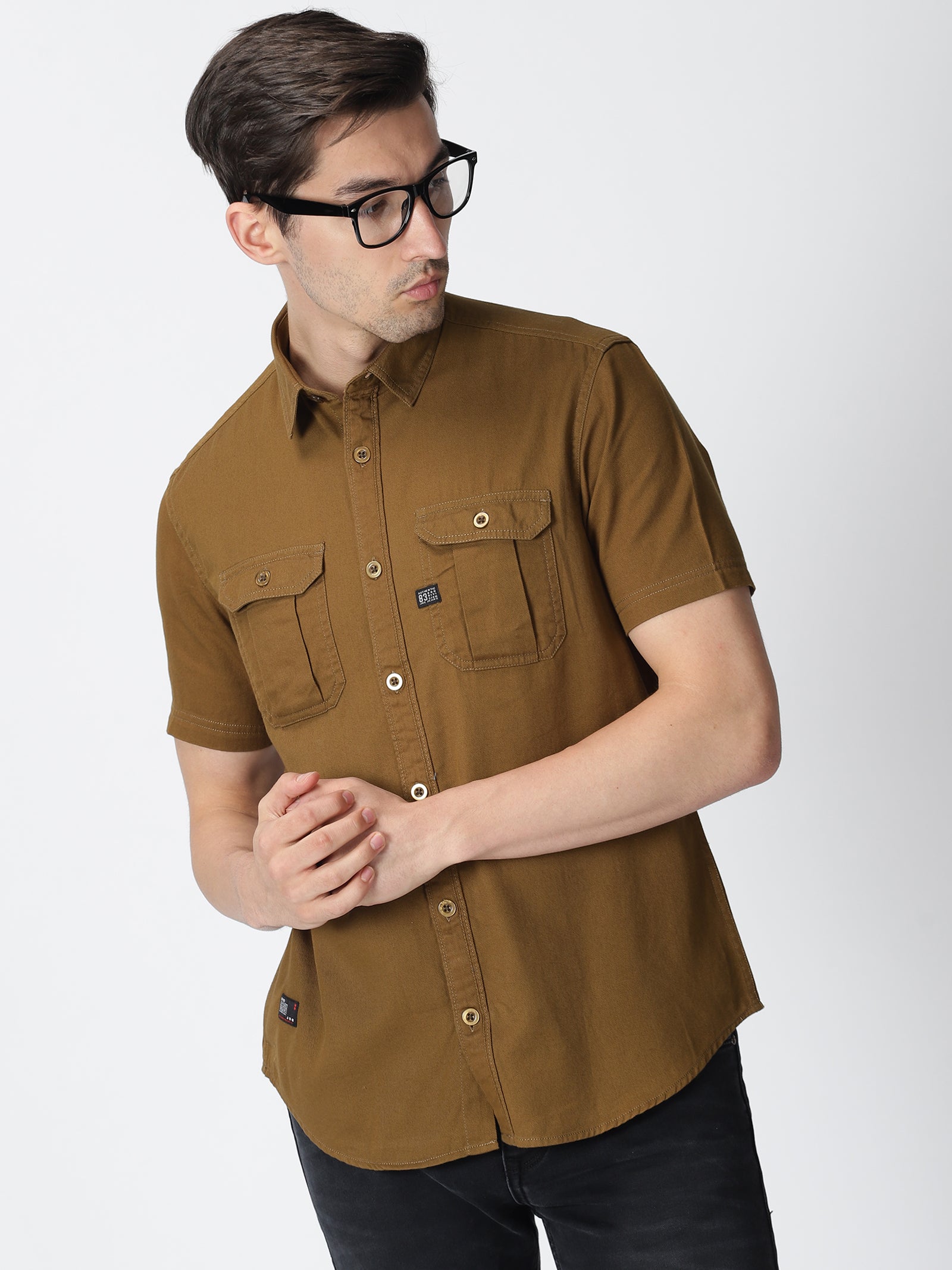 Men Slim Fit Shirt with Patch Pocket