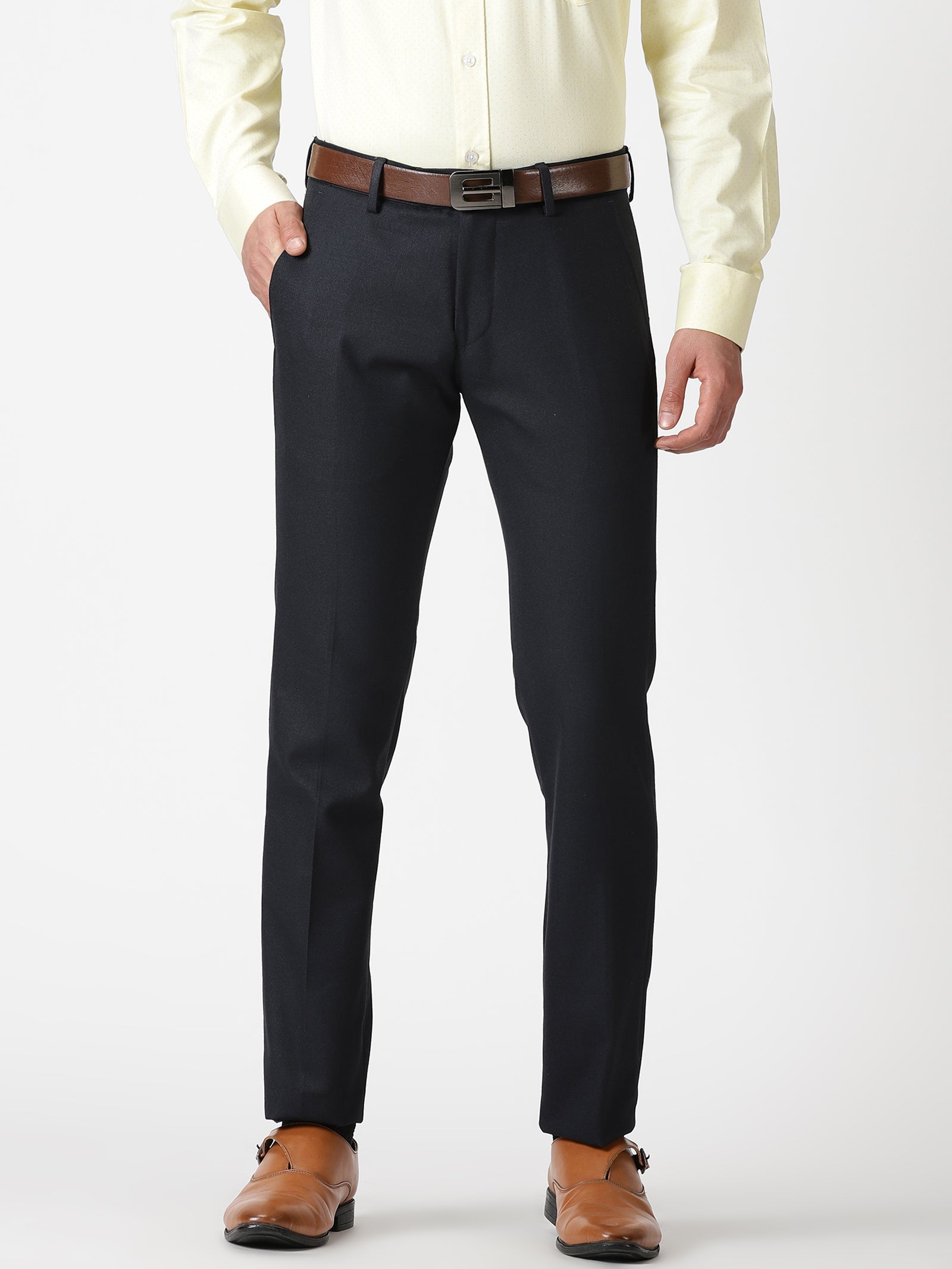 MEN'S NAVY SOLID TAPERED FIT TROUSER