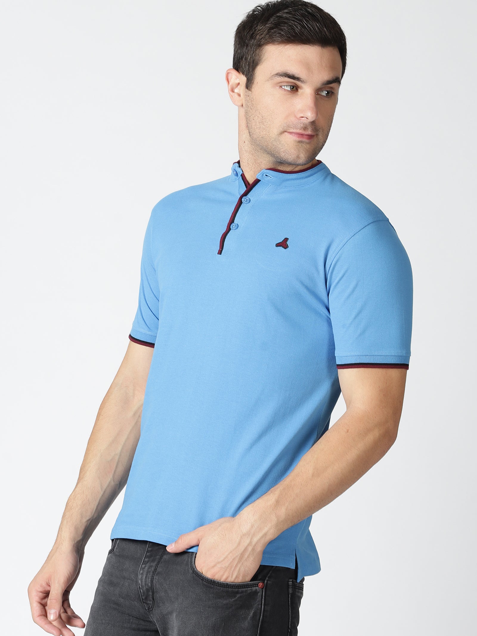 MEN'S BLUE SOLID SLIM FIT T-SHIRT