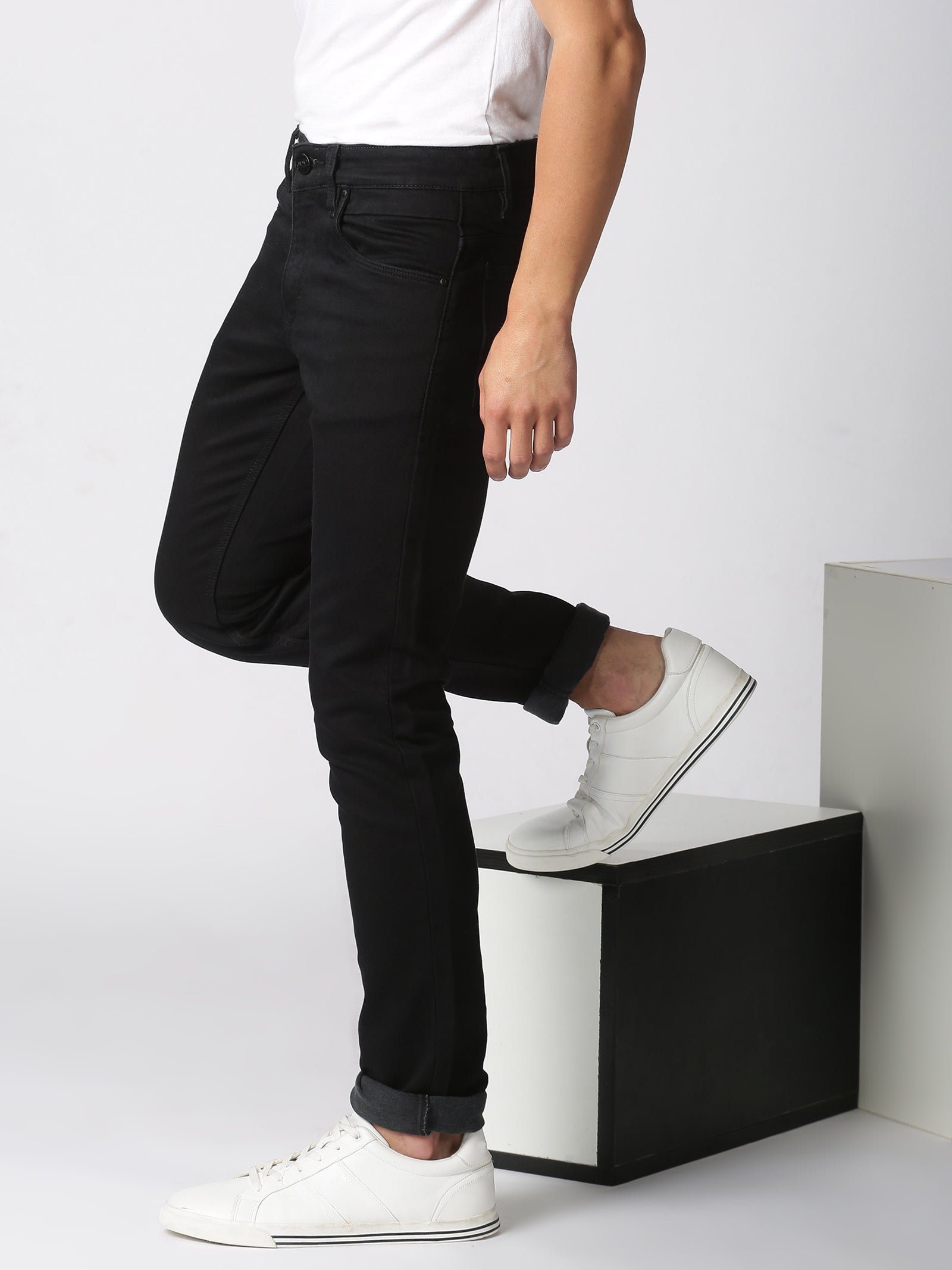 New Stylish Denim Slim Fit Black Knee Cut Jeans For Men – Bumcart